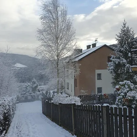 Poziomka Z Tarasem I Widokiem Na Gore Zar I Jezioro Miedzybrodzkie Miedzybrodzie Bialskie